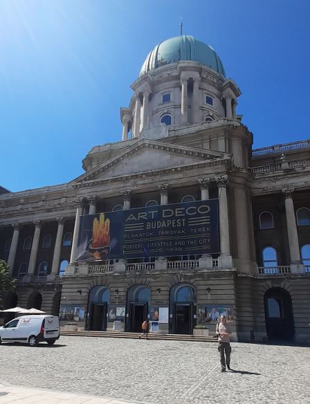 Węgierska Galeria Narodowa, Zamek w Budapeszcie